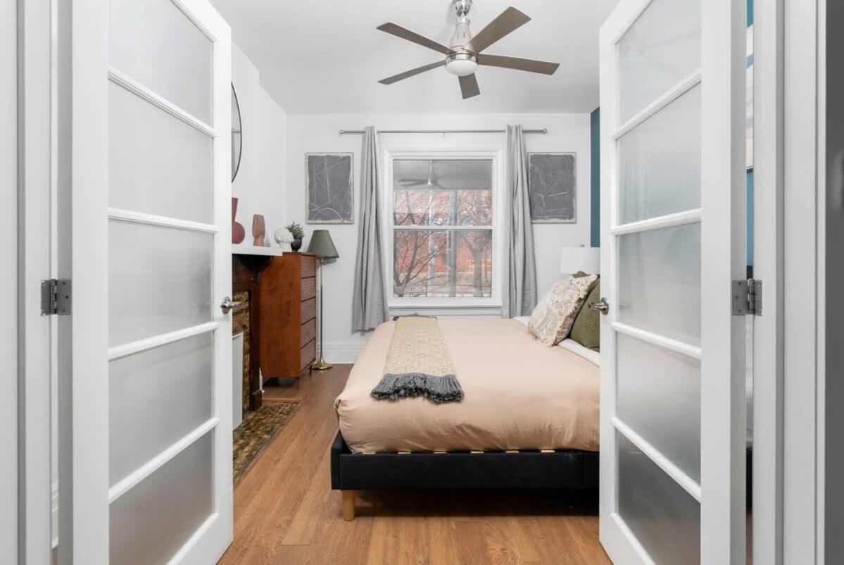 Private 2 Storey With 3br-2ba By Queen West Toronto